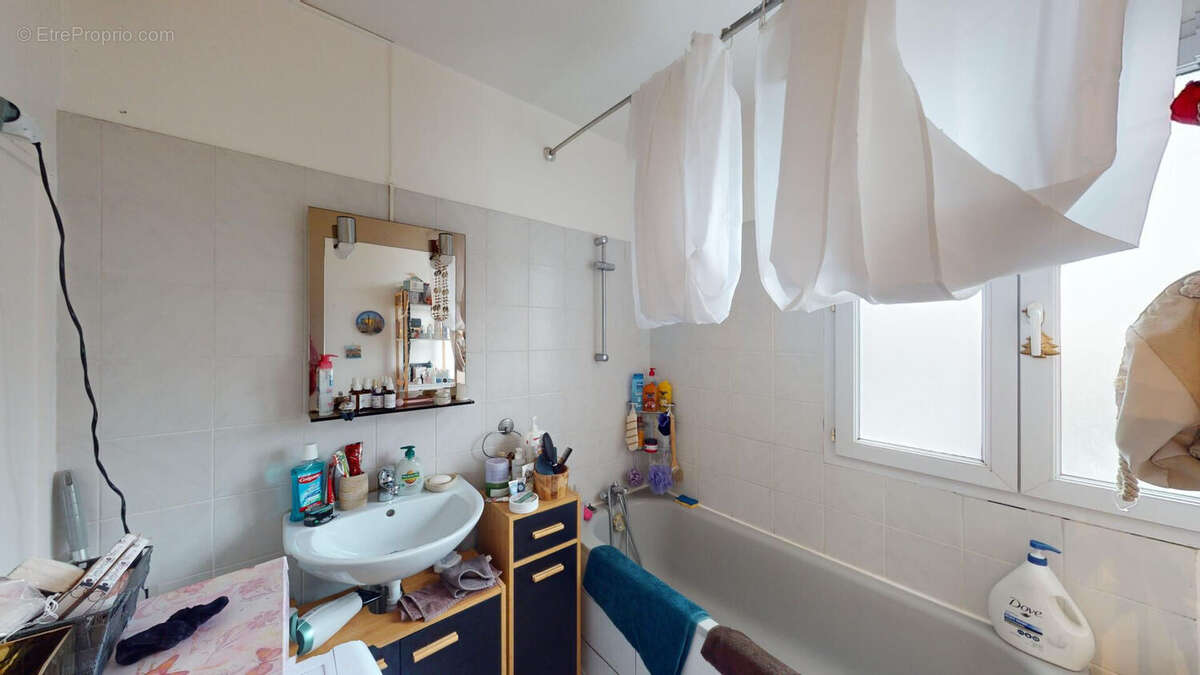 Appartement à SAINTE-GENEVIEVE-DES-BOIS