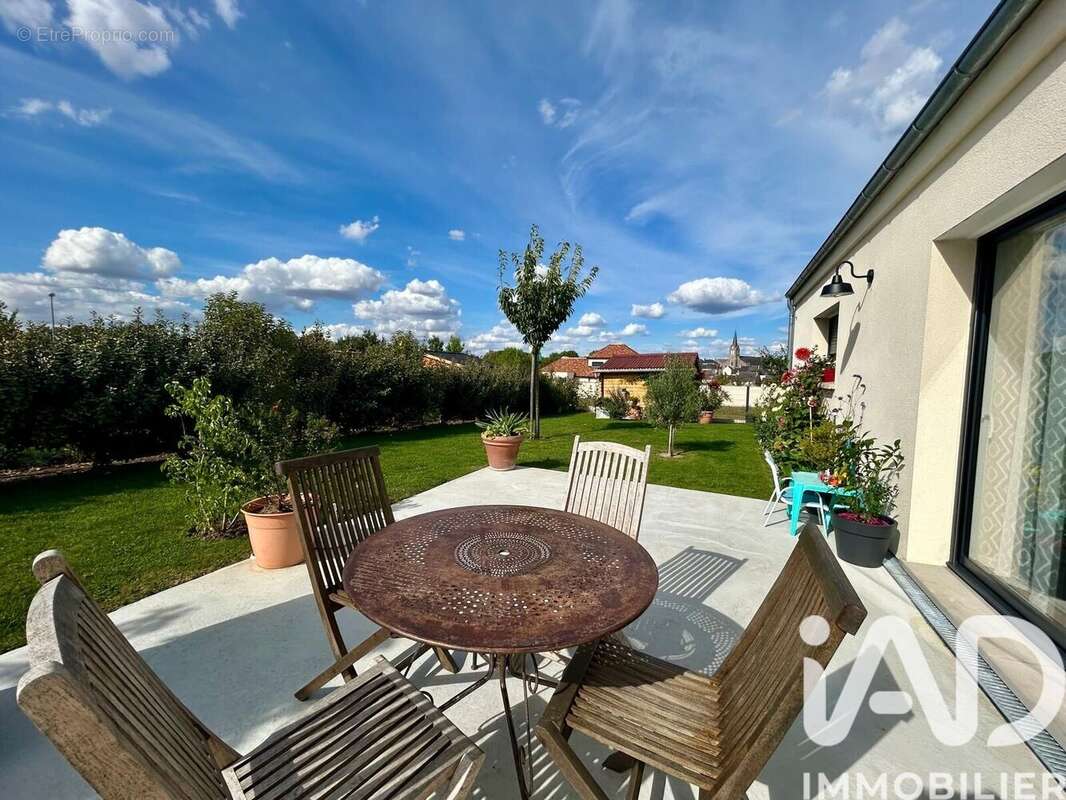 Photo 9 - Maison à TAVERS