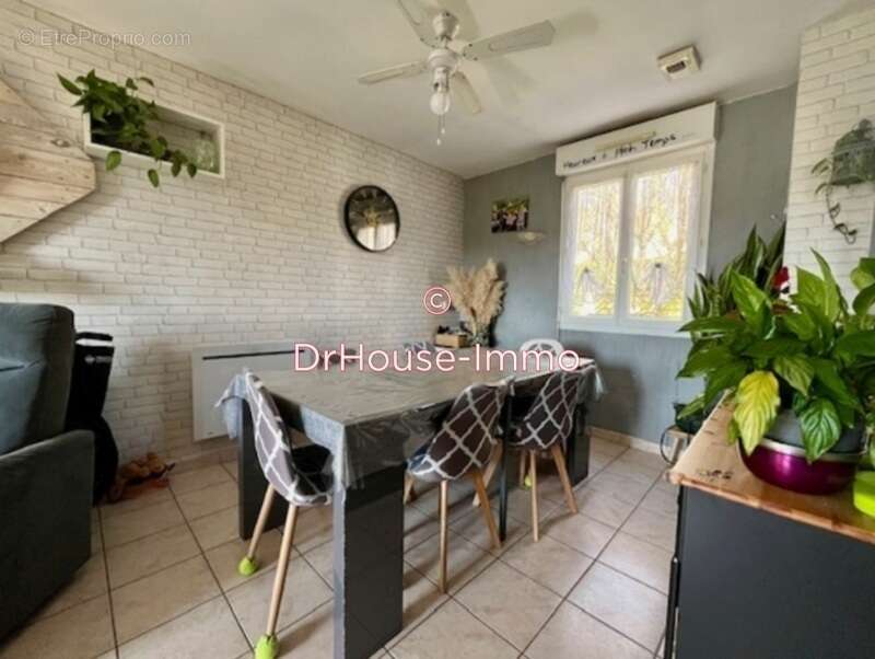 Maison à TALMONTIERS