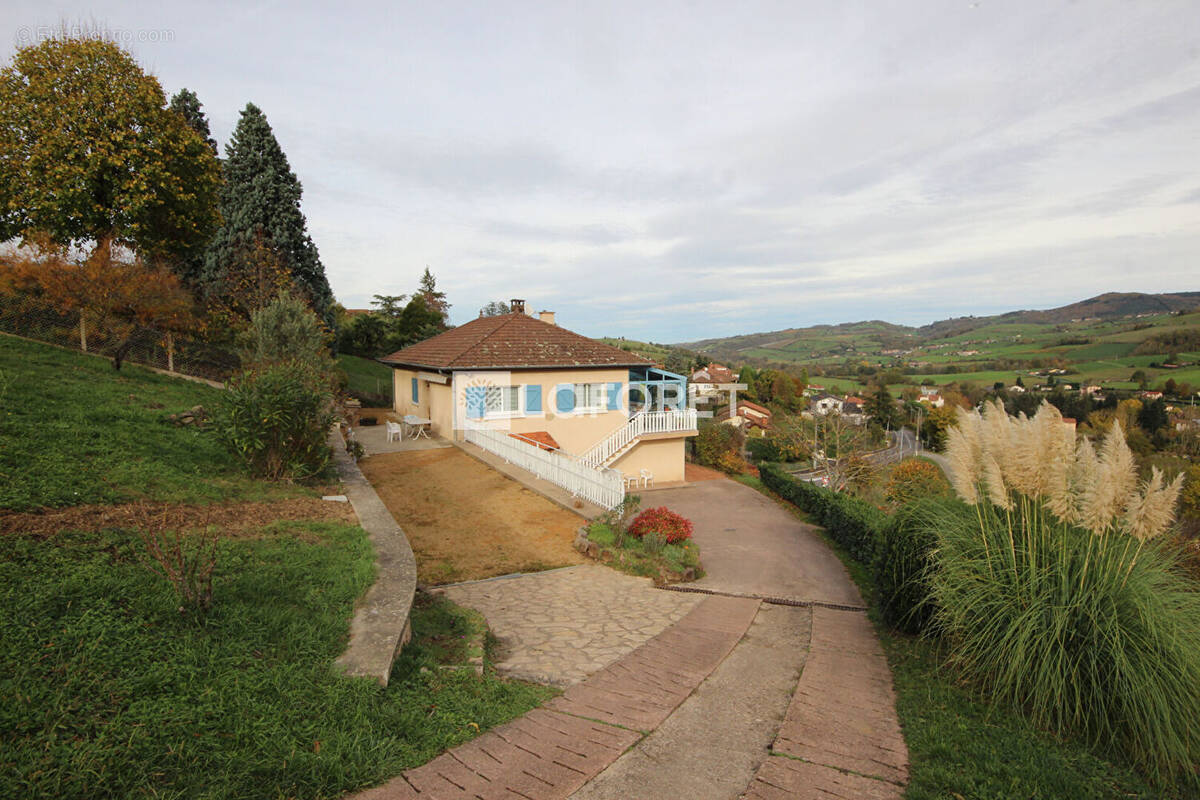Maison à BRUSSIEU