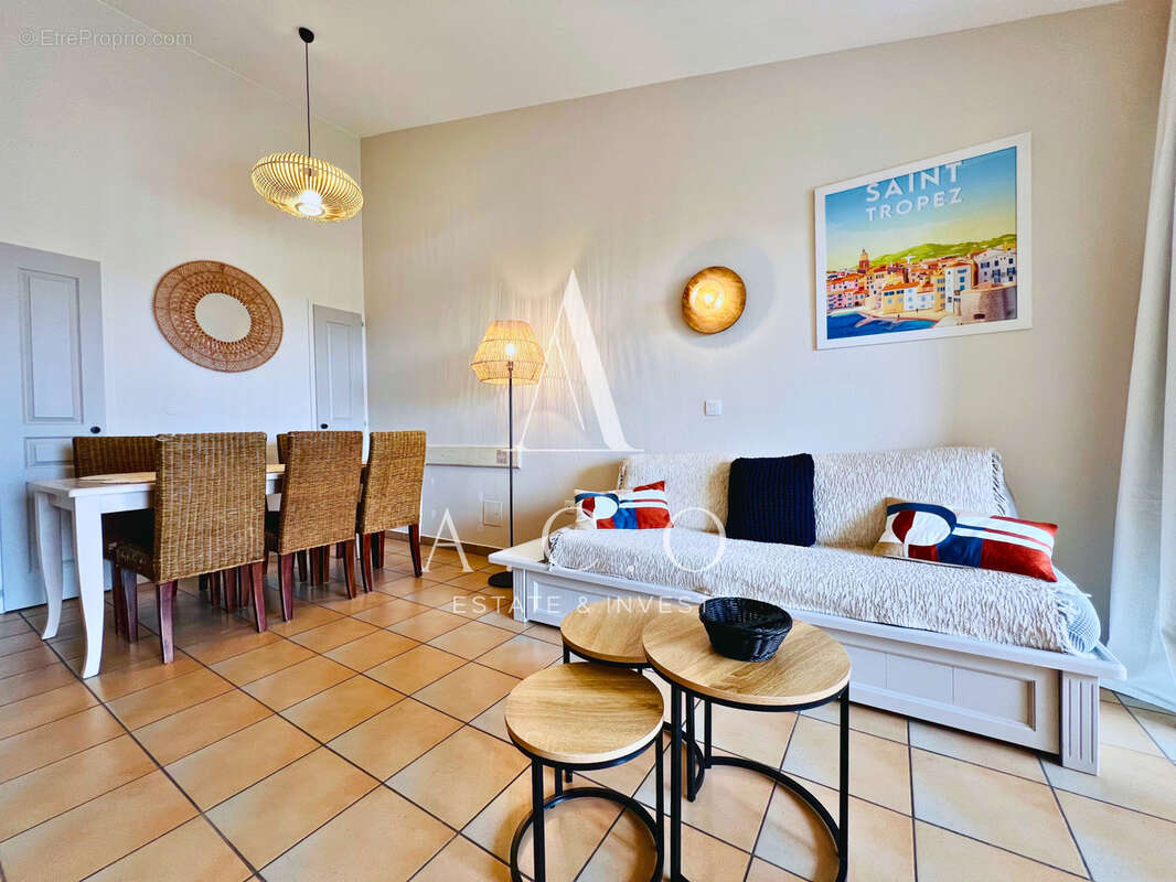 Appartement à GRIMAUD