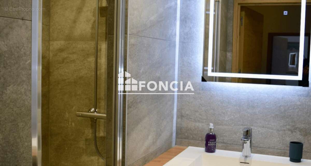 Appartement à SAINT-FRANCOIS-LONGCHAMP