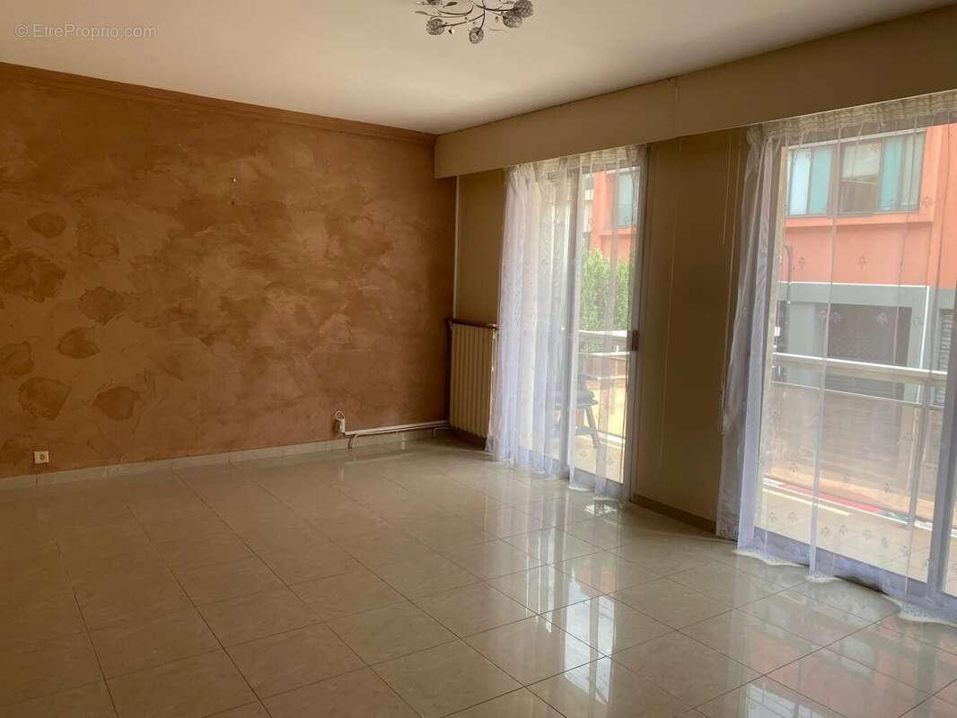 Appartement à LE PERREUX-SUR-MARNE