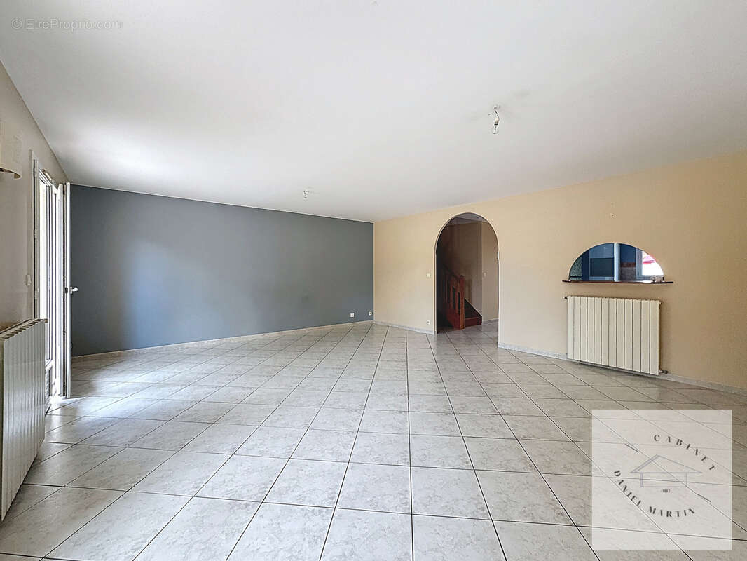 A vendre - maison a etage avec jardin et garage begles - photo 3