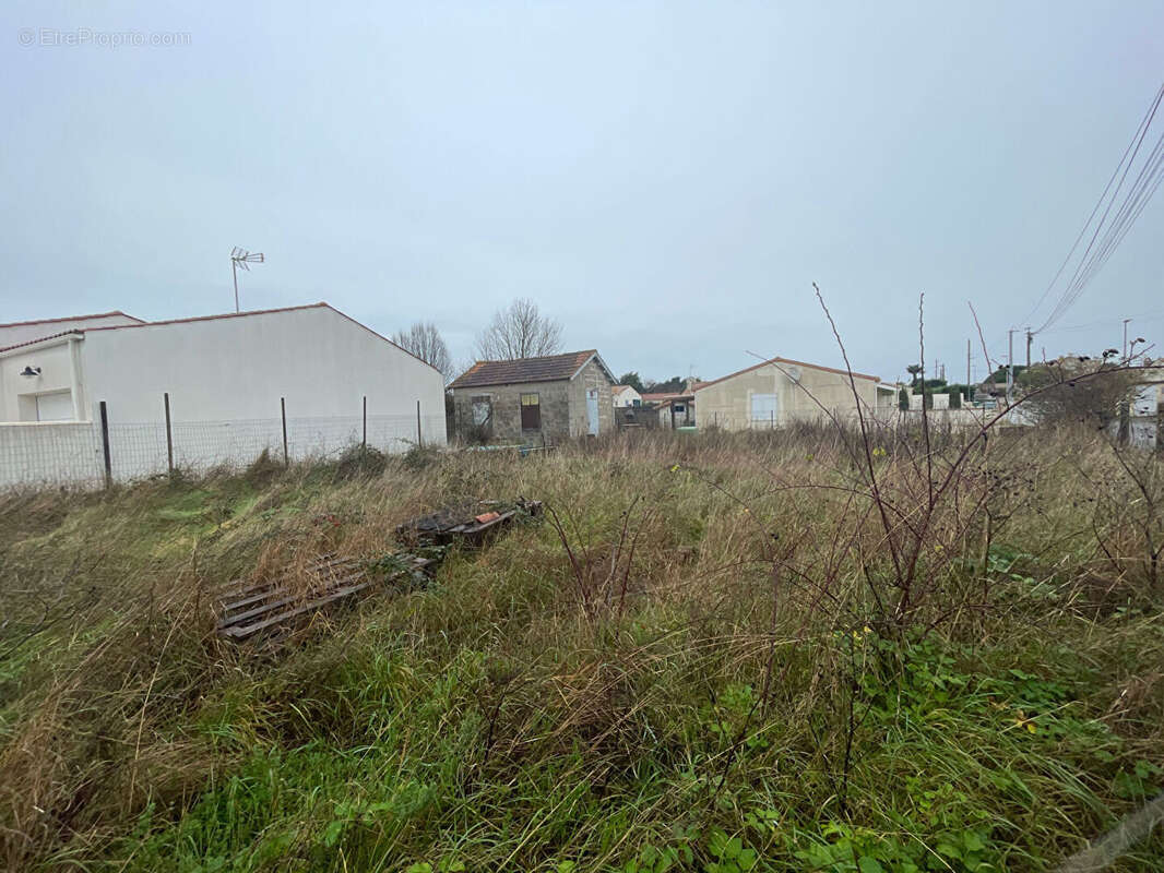 Terrain à LE CHATEAU-D'OLERON