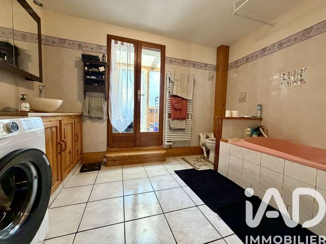 Maison 155 m² à Bazoches-Les-Gallerandes  - photo 6