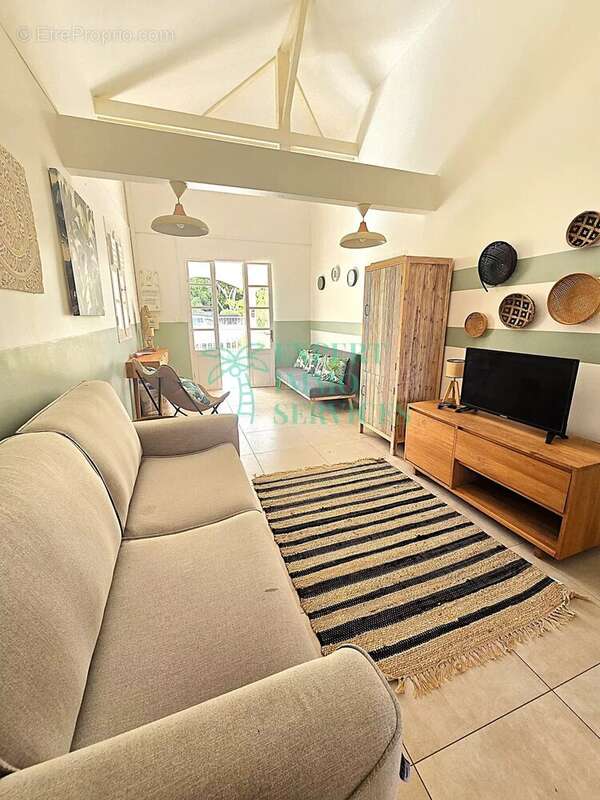 Maison à CAPESTERRE-DE-MARIE-GALANTE