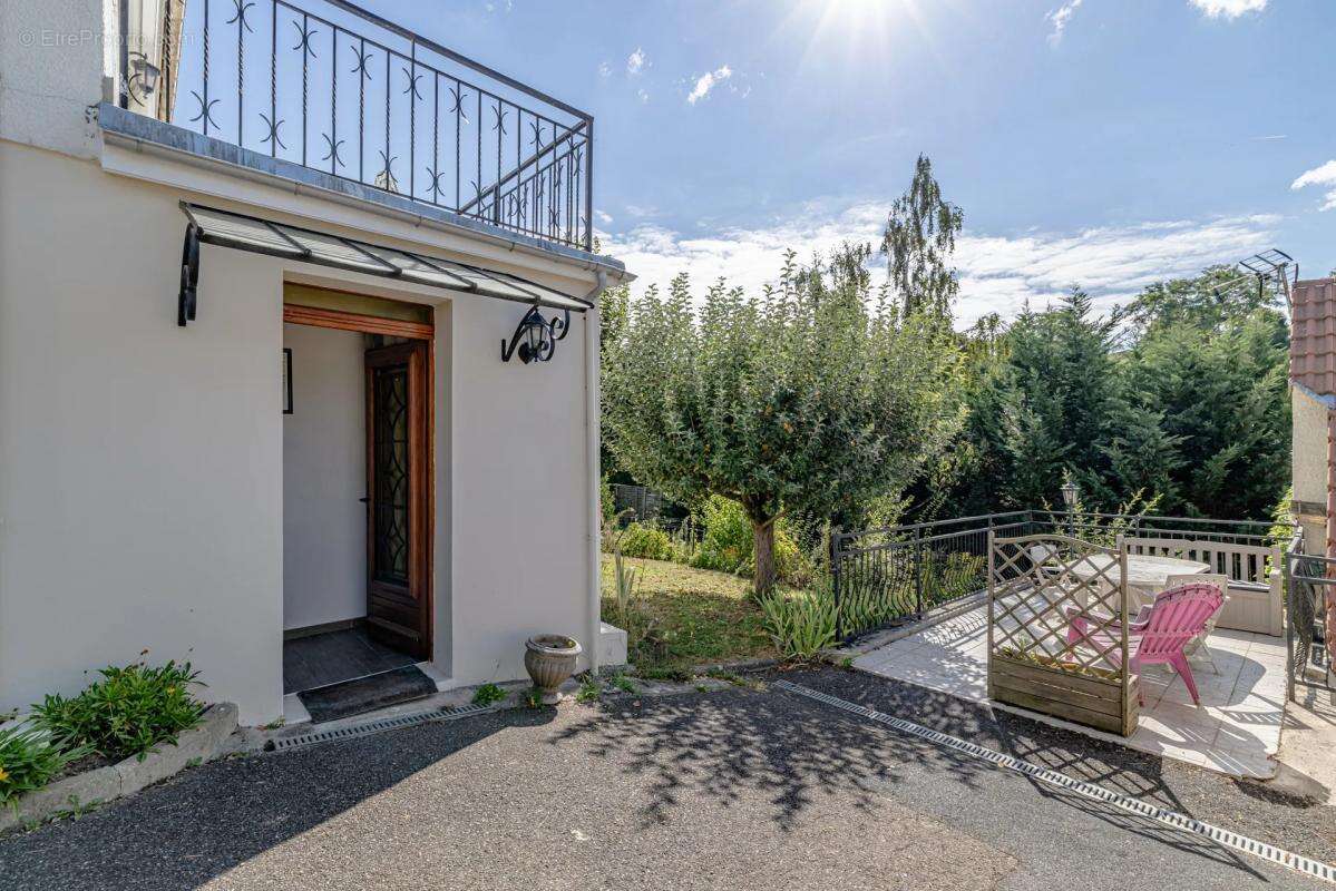 Appartement à FOSSES