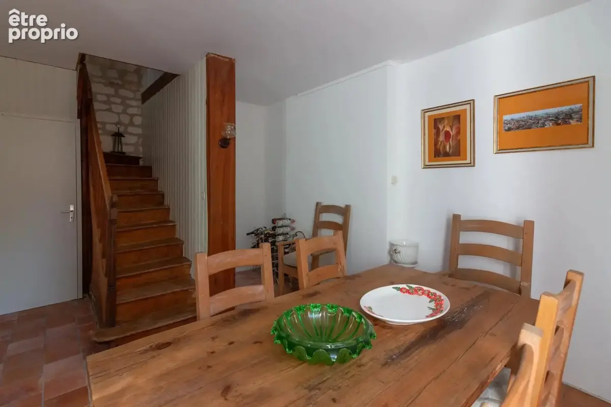 Maison de village avec jardin, garage et potentiel - photo 7