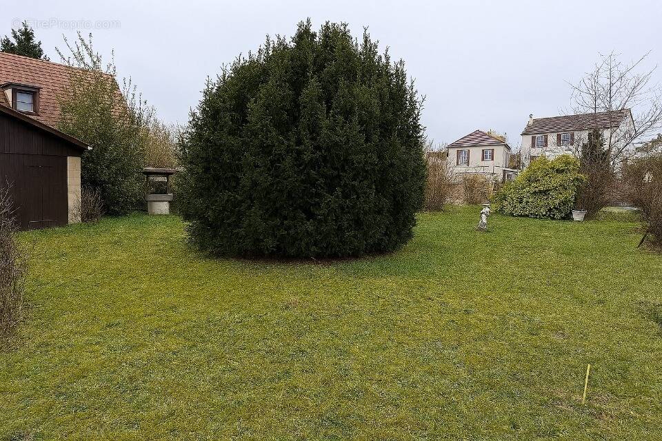 Terrain à ERAGNY