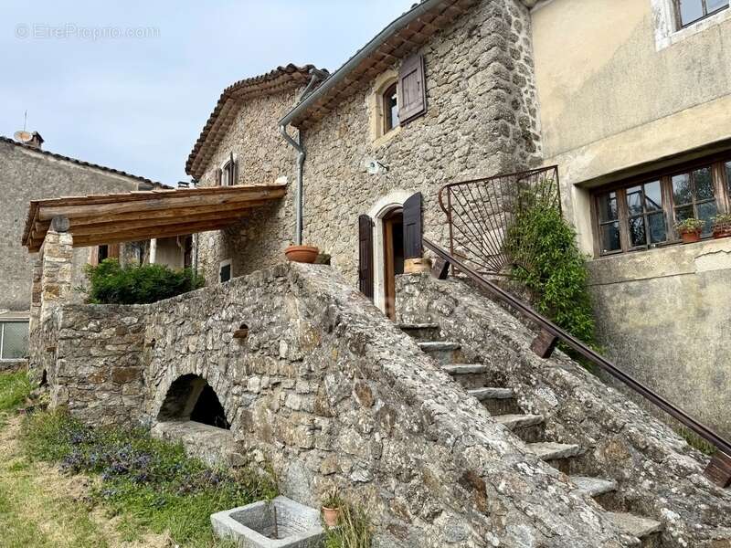 Maison bourgeoise mitoyenne à vendre 9 pièces COLOGNAC (30) terrain env. 1600m2 - photo 22