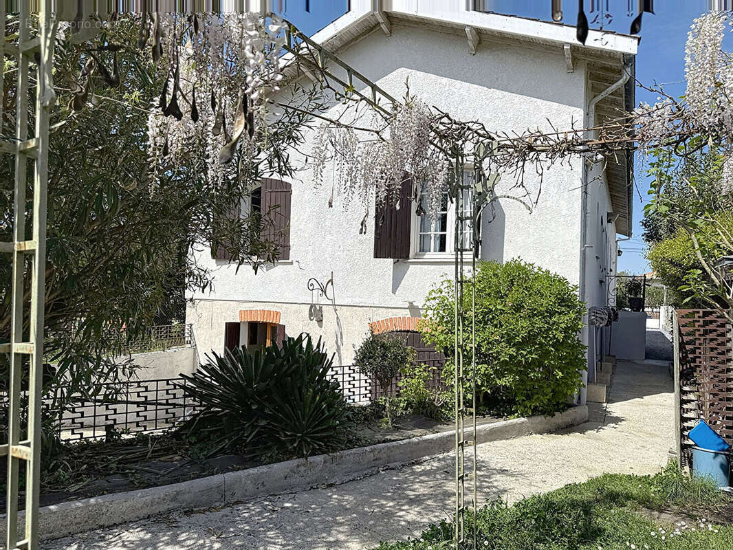 Maison à VILLENAVE-D'ORNON