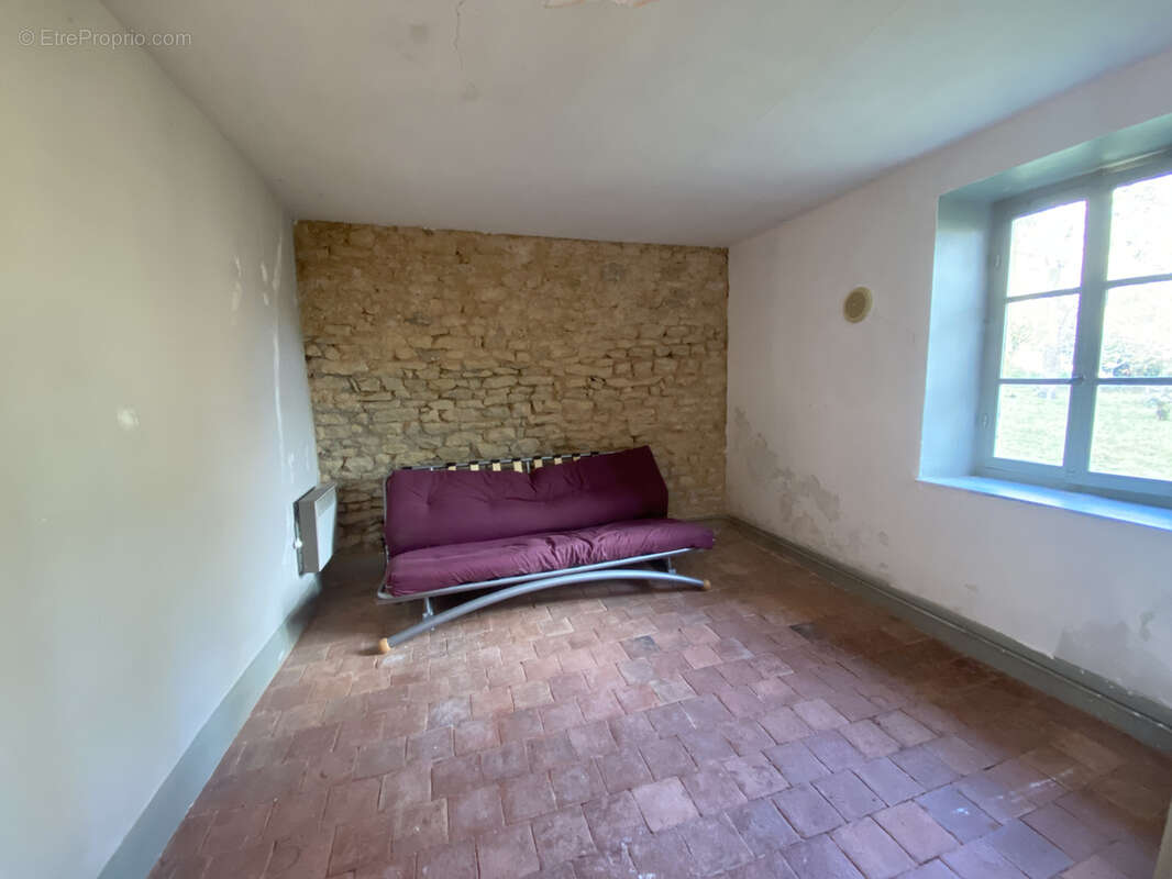 Charmante fermette a renover proche nevers - photo 4