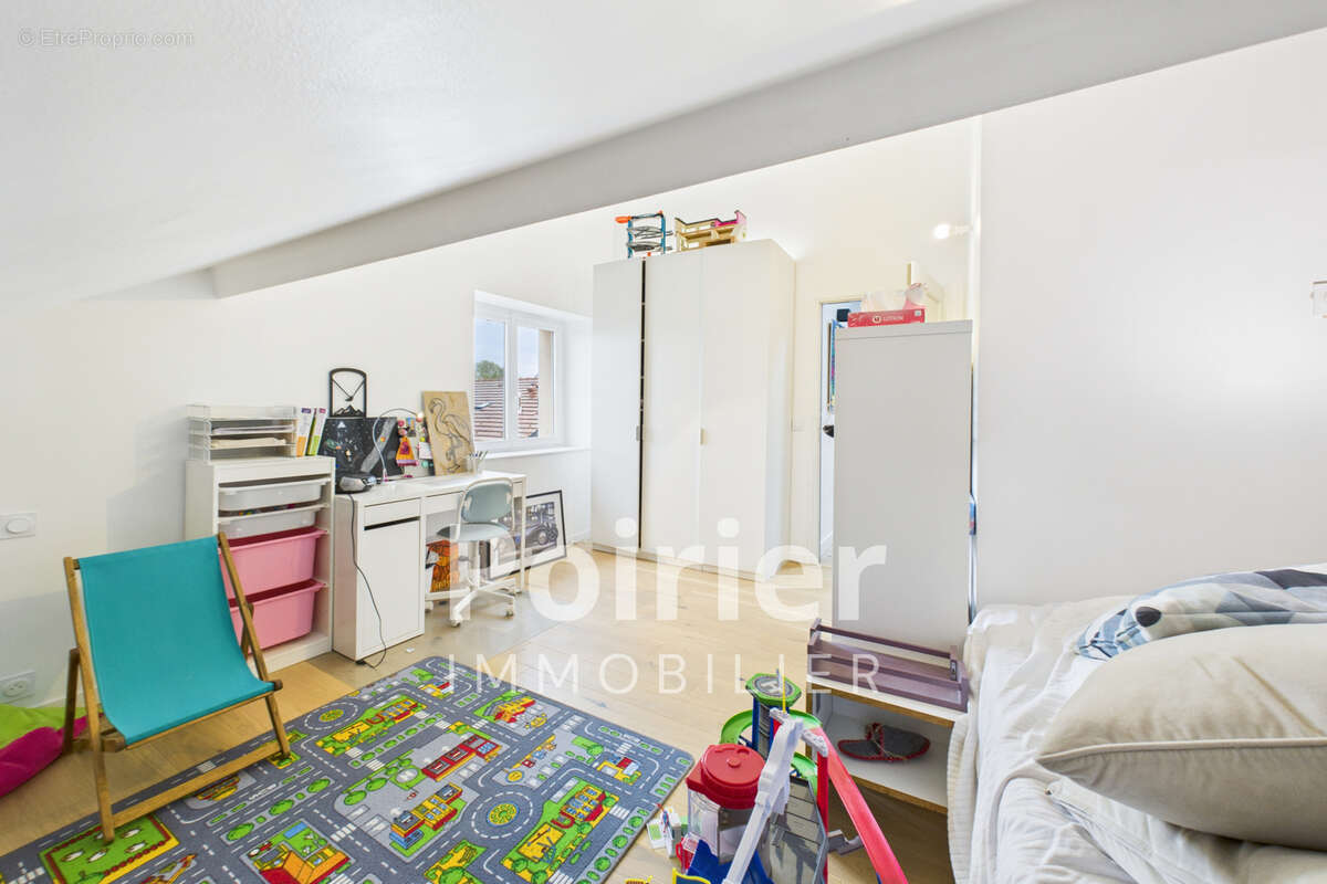 COUP DE CŒUR À VEIGY ! T5 Duplex rénové   Vue dégagée - photo 12