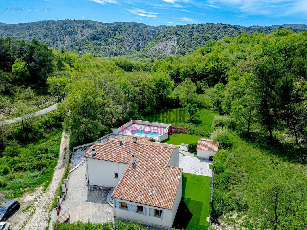 Maison à MALEMORT-DU-COMTAT