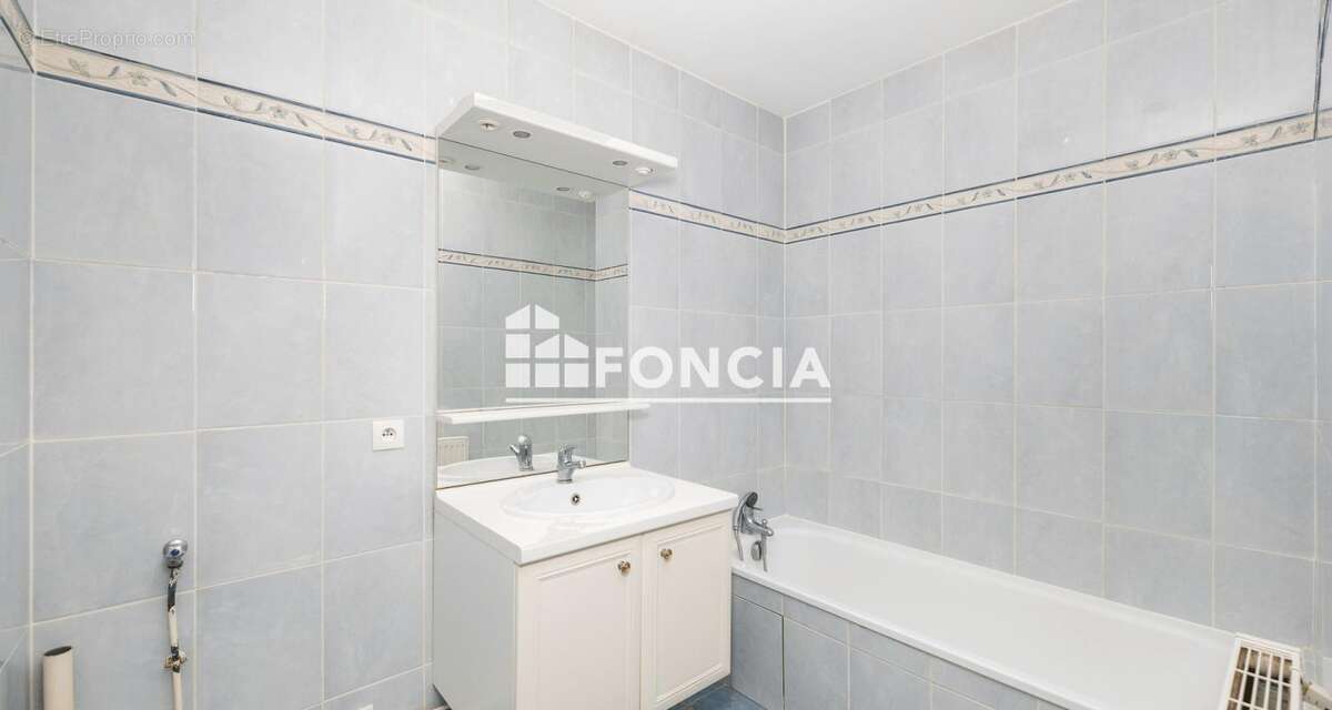 Appartement à MORANCE