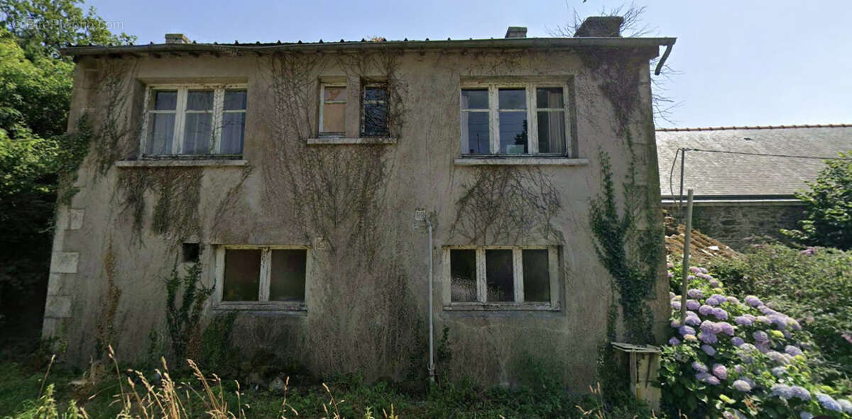 Maison à PLUMELIAU