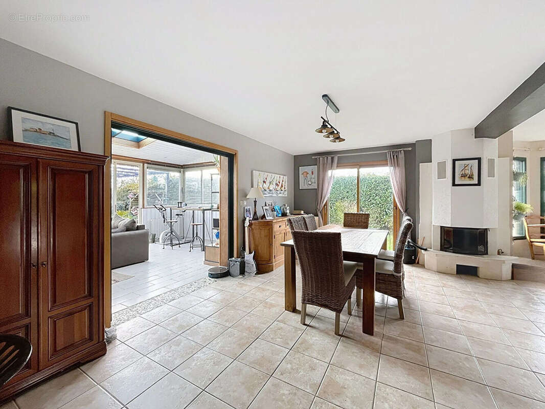 Maison à SAINT-MELOIR-DES-ONDES