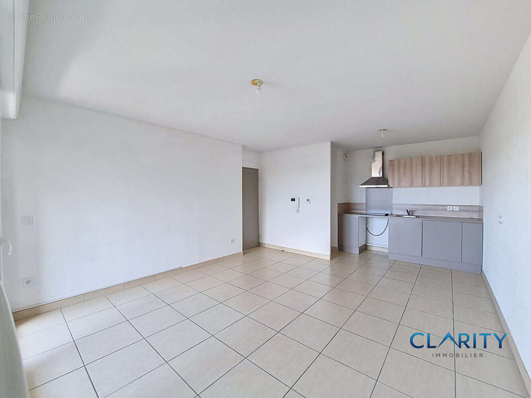 Appartement 58 m² à Beziers  - photo 4