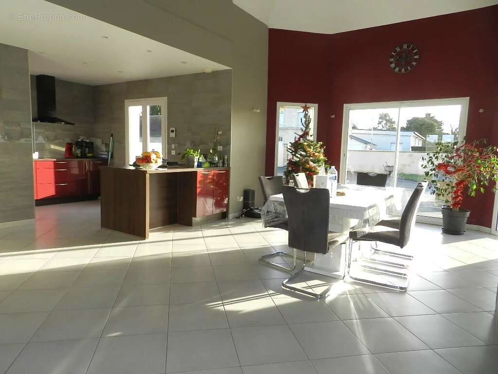 Maison à FRESNEY-LE-VIEUX