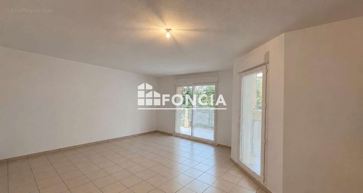Appartement à LE PONTET