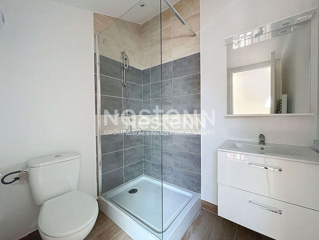 Appartement à VALLAURIS