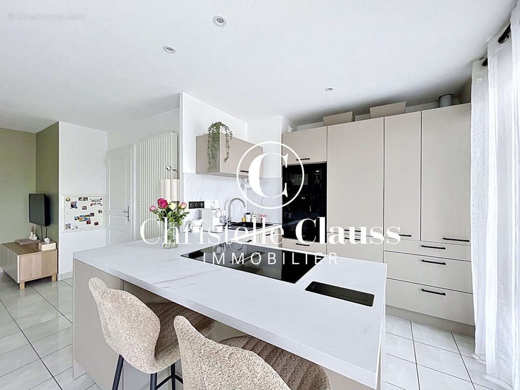 Appartement Saint Louis 3 pièce(s) 61.65 m2 - photo 2