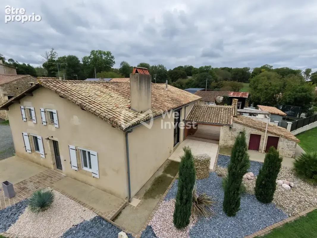 Maison à AIGONNAY