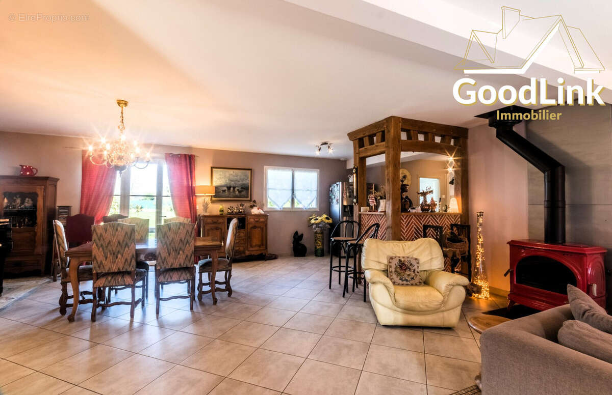 Maison à MOIGNY-SUR-ECOLE