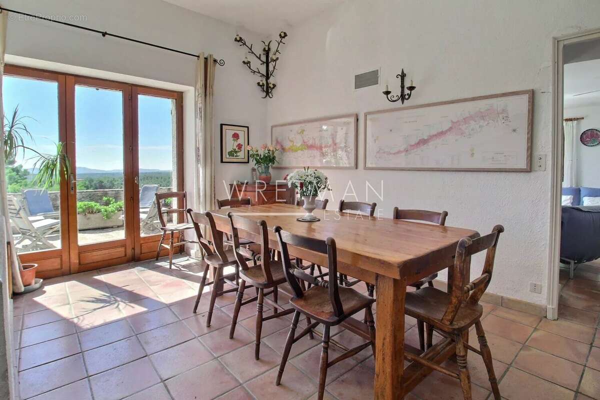 Maison à CALLAS