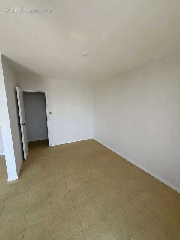 Appartement à PORT-DE-BOUC