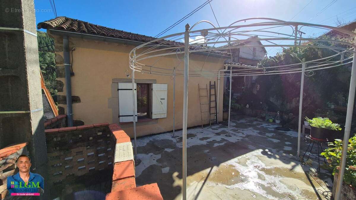 Maison à ROBIAC-ROCHESSADOULE