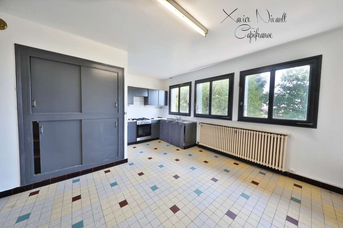 Maison à vendre 5 pièces proche de MONTREVEL EN BRESSE (01) - photo 4