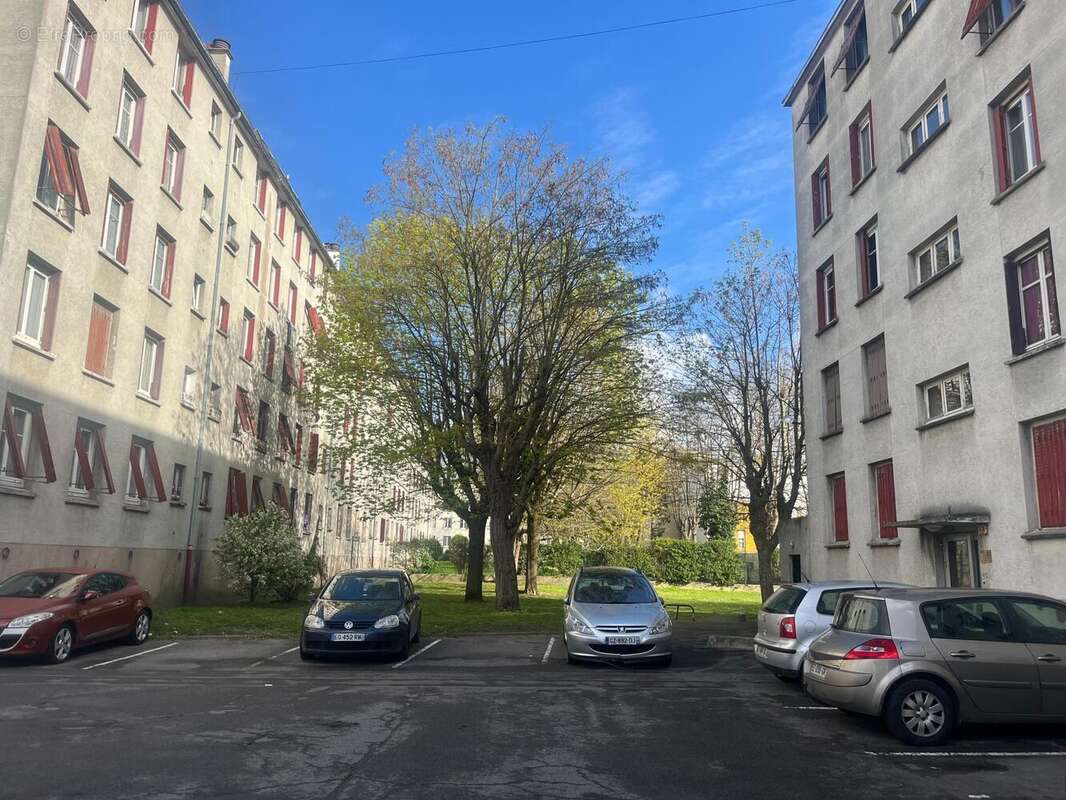 Photo 2 - Appartement à STAINS