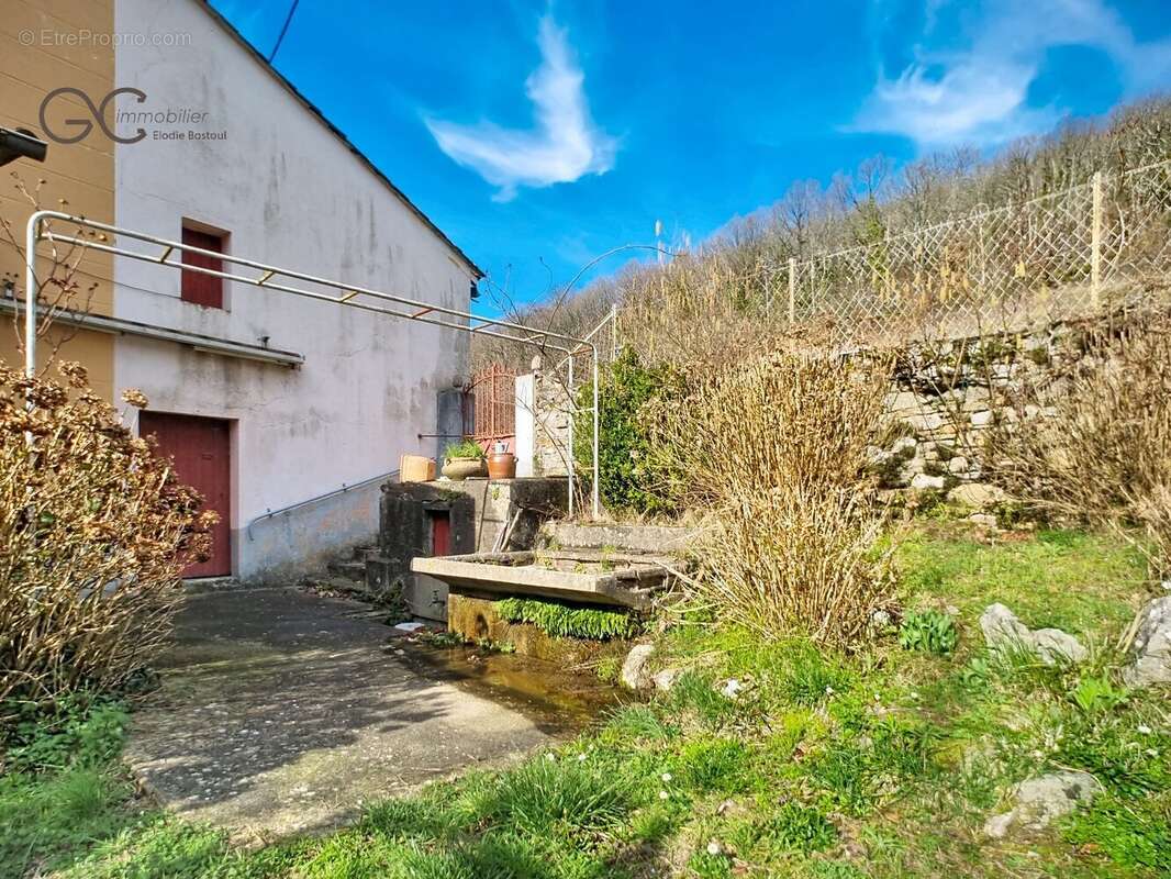 Maison à VERRERIES-DE-MOUSSANS