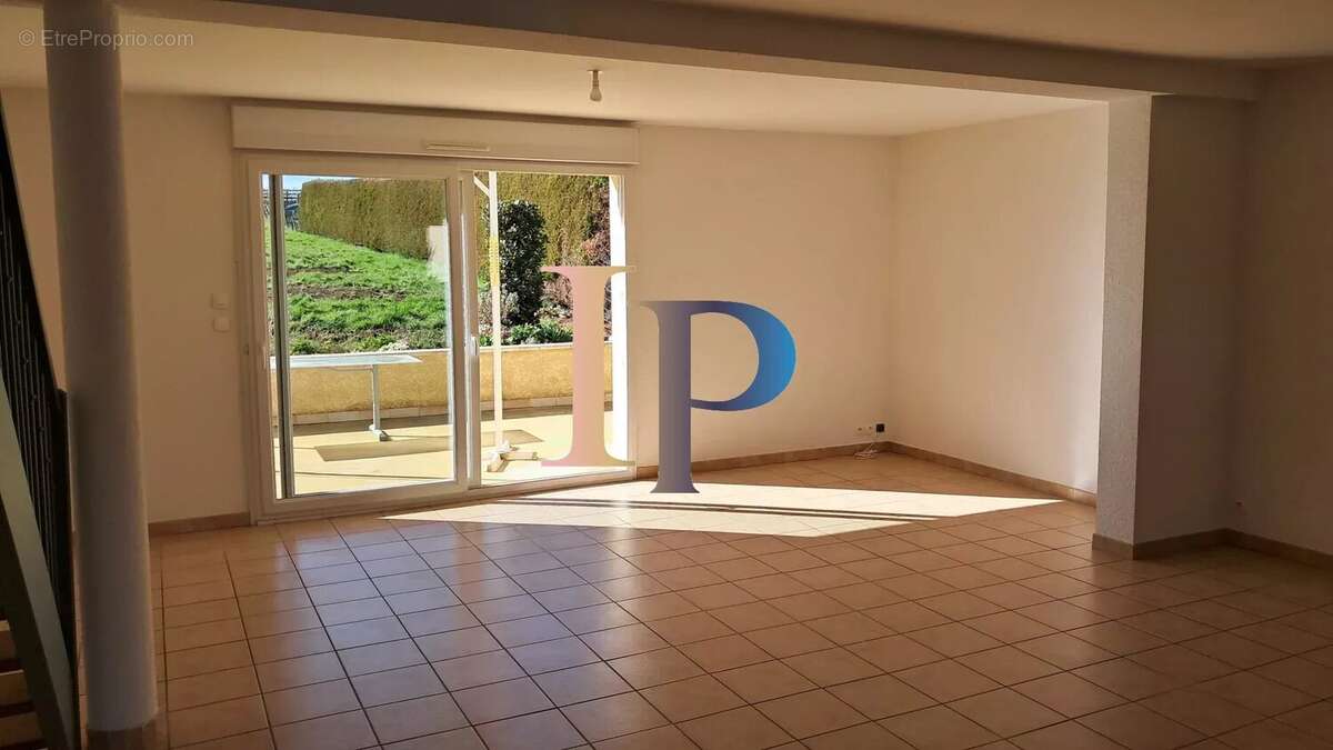 Maison à PARAY-LE-MONIAL