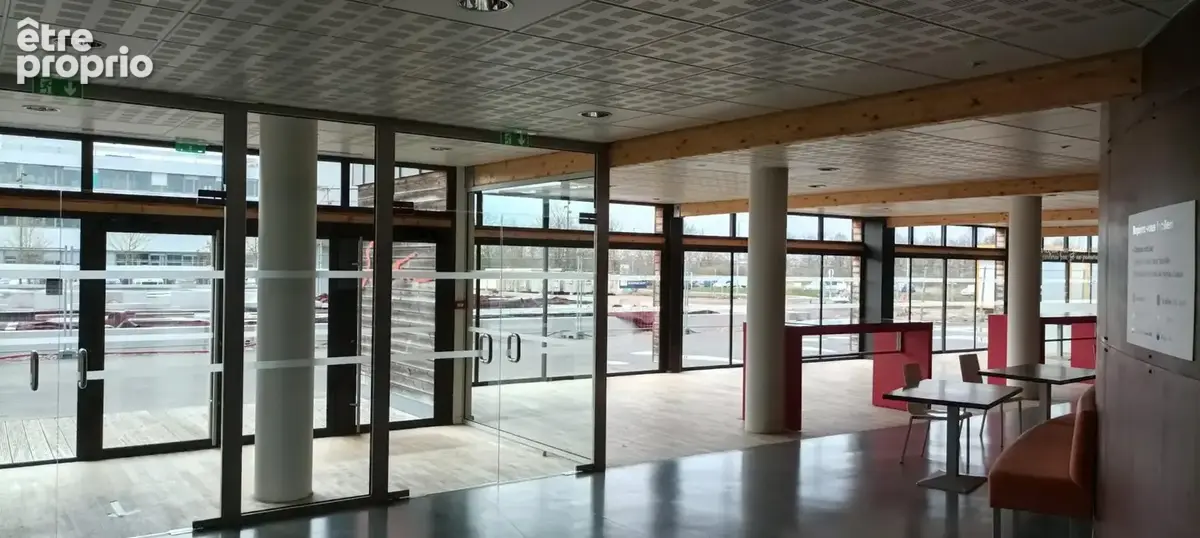 Commerce 1 400 m² à vendre à Colombelles (14460) - photo 4