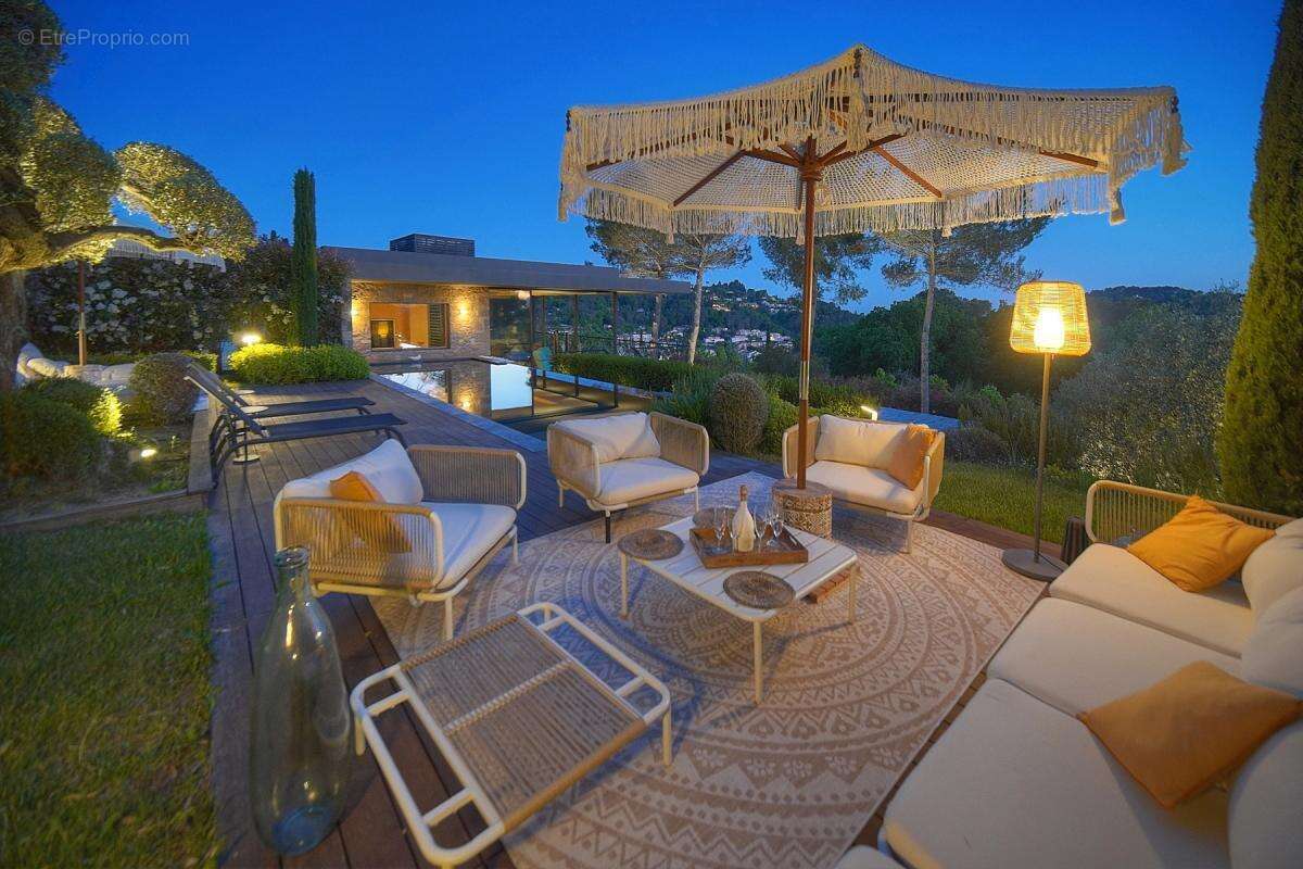 Maison à MOUGINS