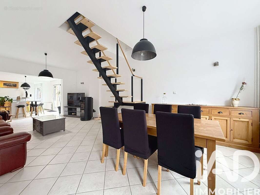 Photo 3 - Maison à MARLY