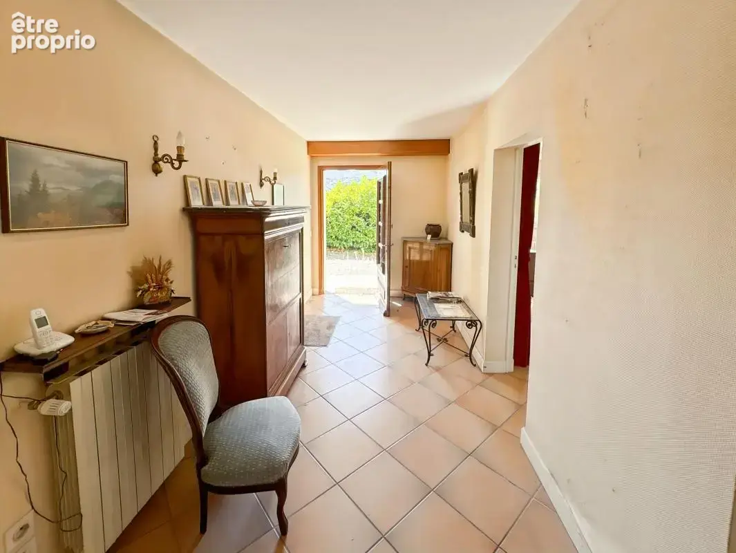 SAINT-PÉRAY – Grande maison familiale de 168 m² avec terrain d’environ 1 000 m² - photo 3