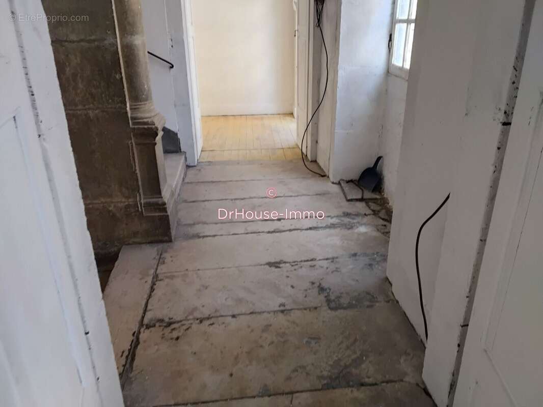 Appartement 420 m² à Villefranche-De-Rouergue  - photo 6