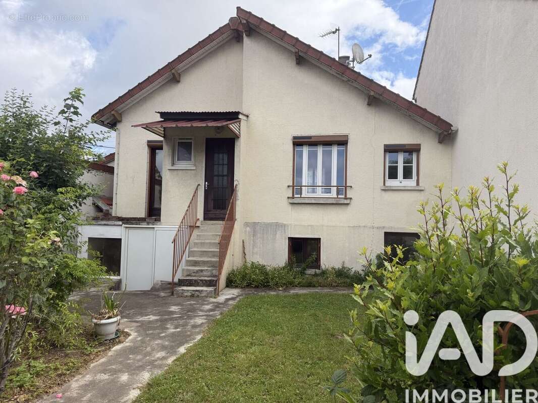 Photo 2 - Maison à MORANGIS