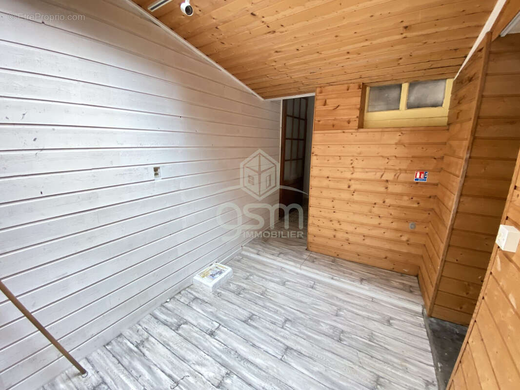 Commerce à SAINTE-MAURE-DE-TOURAINE