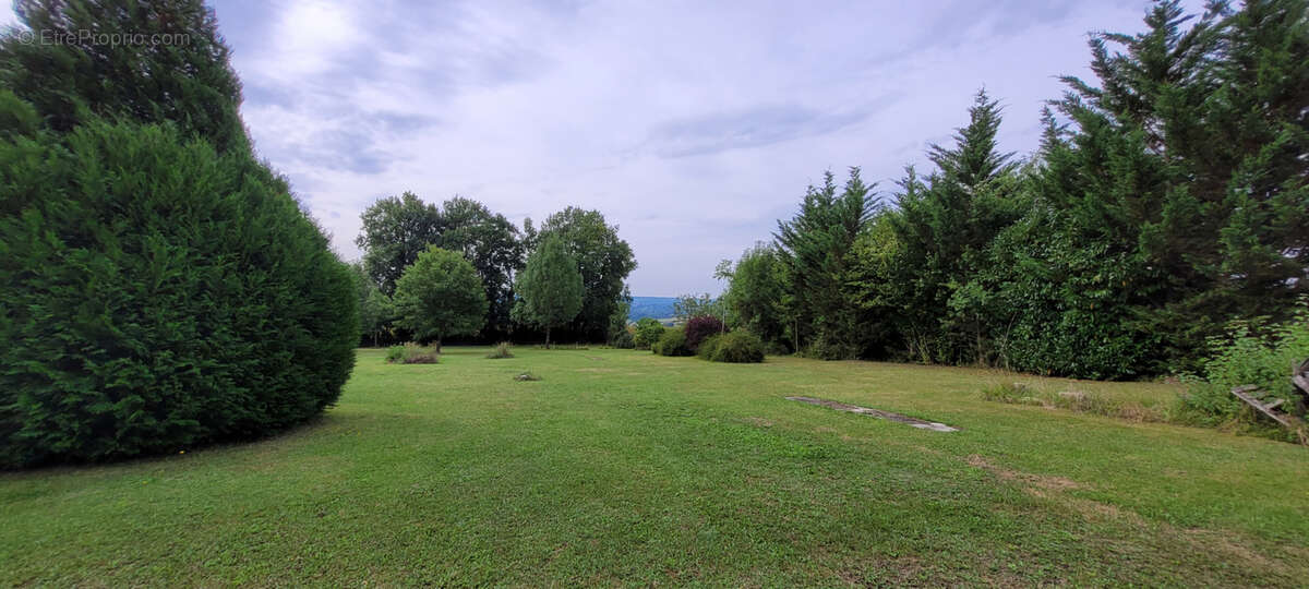 Maison à GRAND-BRASSAC