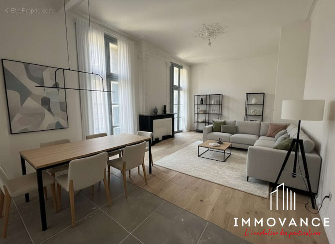 Appartement à VALERGUES