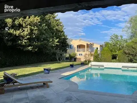 Maison 8 pièces 256 m² à vendre à Fontvieille (13990) - photo 2