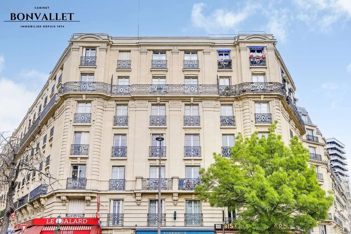 Appartement à PARIS-15E