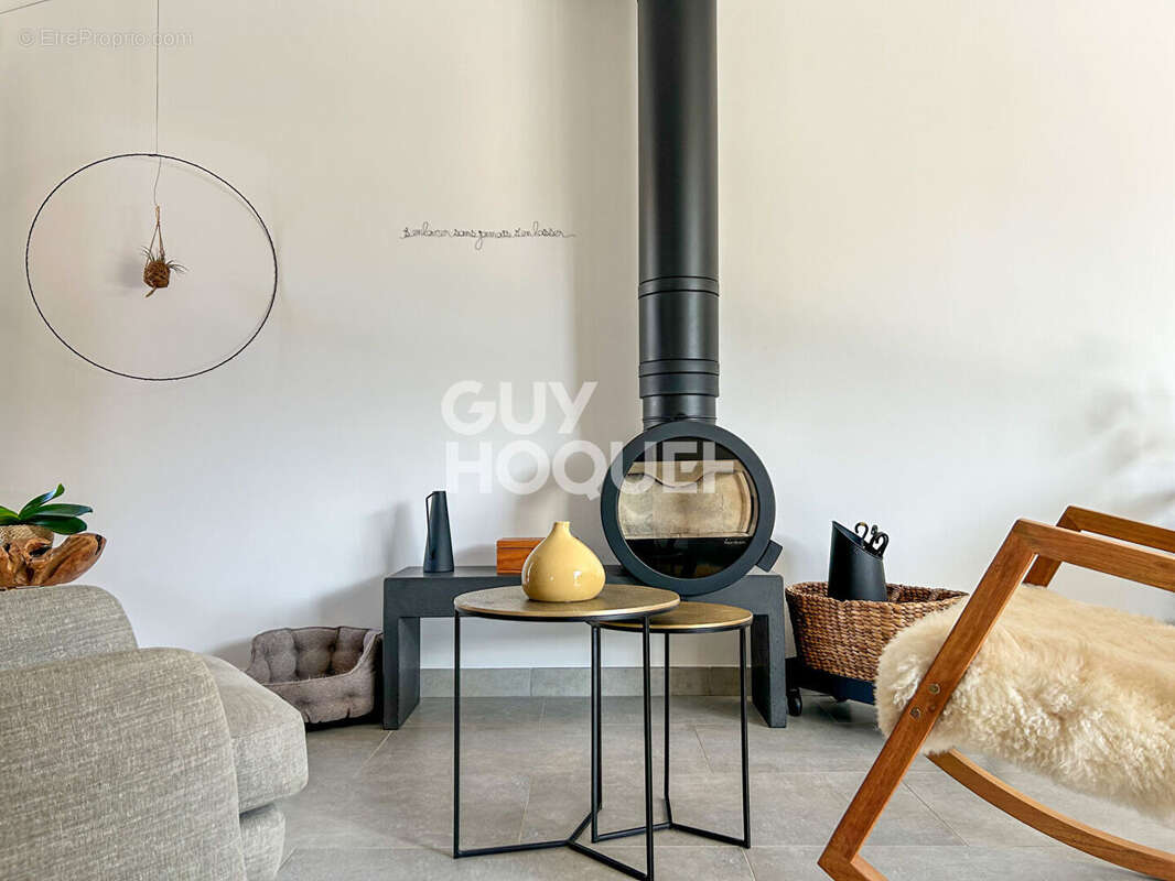 Maison à CHATEAUNEUF-DE-GADAGNE