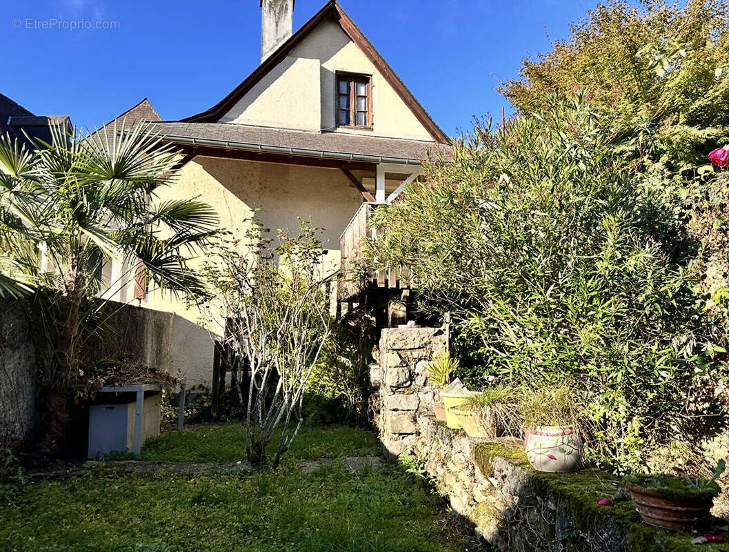 Maison à OLORON-SAINTE-MARIE