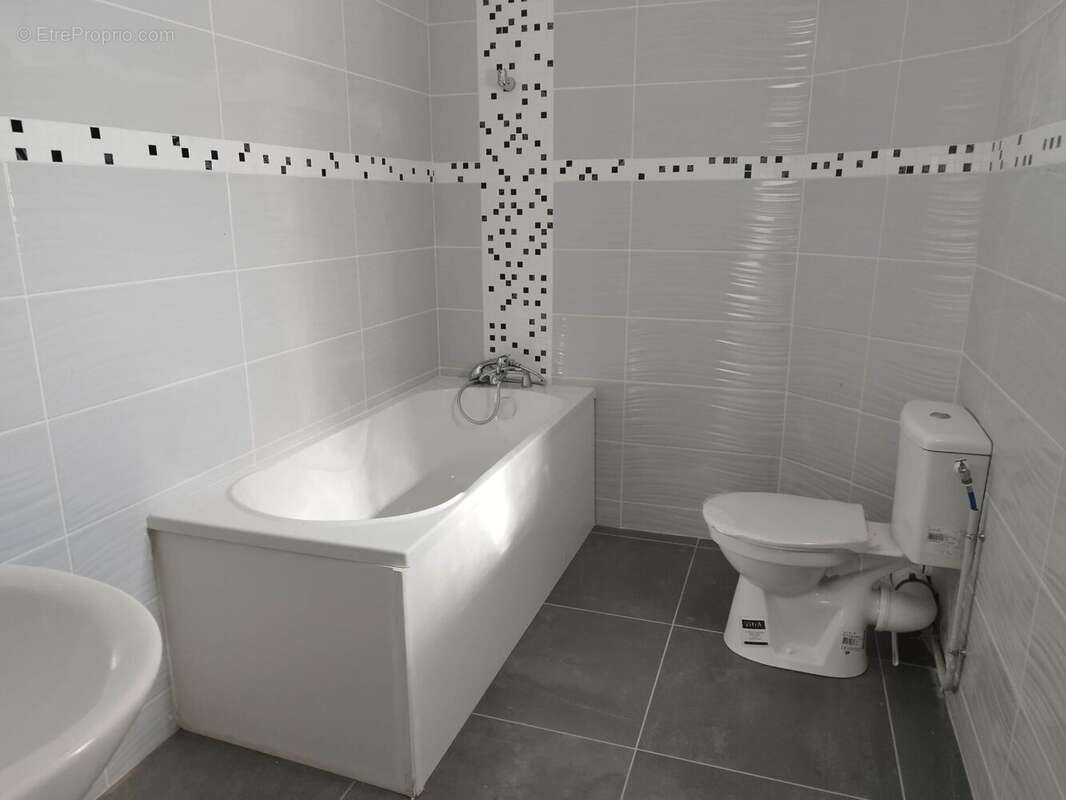 Maison 117 m² à Lommoye  - photo 7
